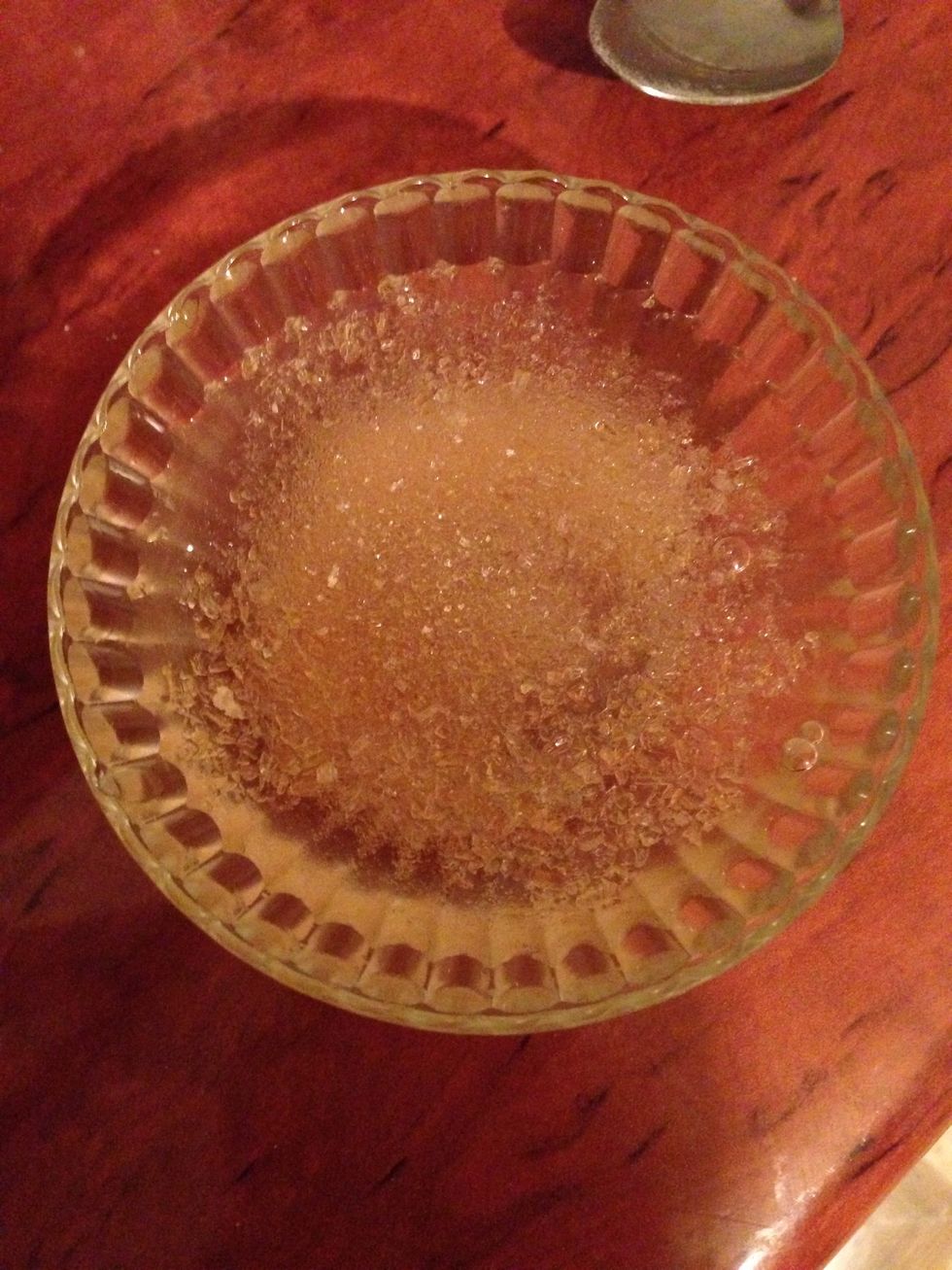 Meanwhile prepare your gelatin, pour the hot water into it and let it stay for 45 minute