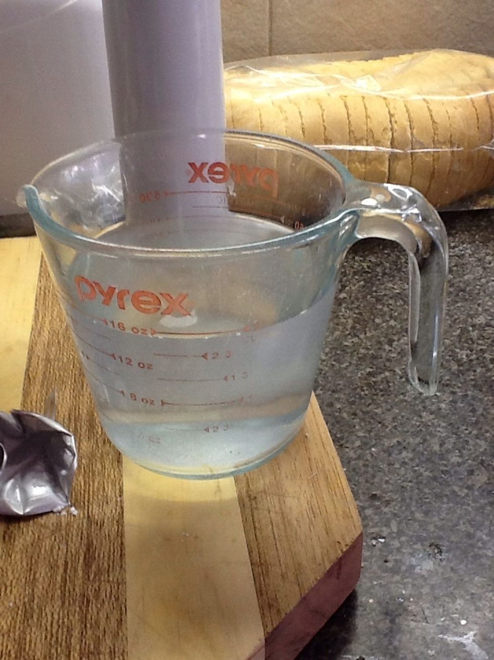 Measure 2 cups of water and pour all the ingredients into a saucepan.
