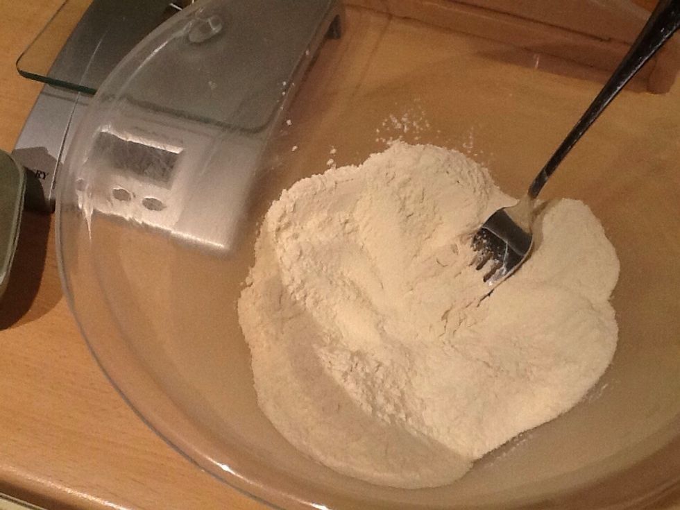 Measure 200 grams flour.