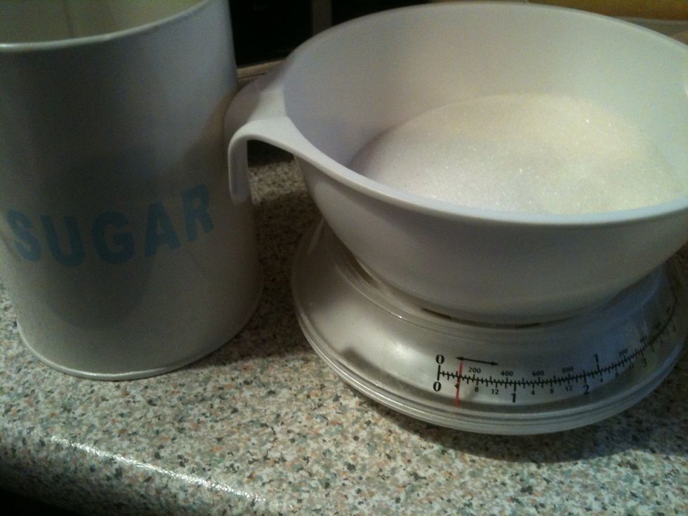 measure 4oz of sugar ;) num