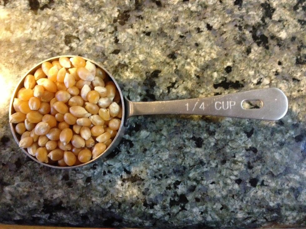 Measure our your popcorn kernels - 1/4-1/3 cup fits a regular lunch bag