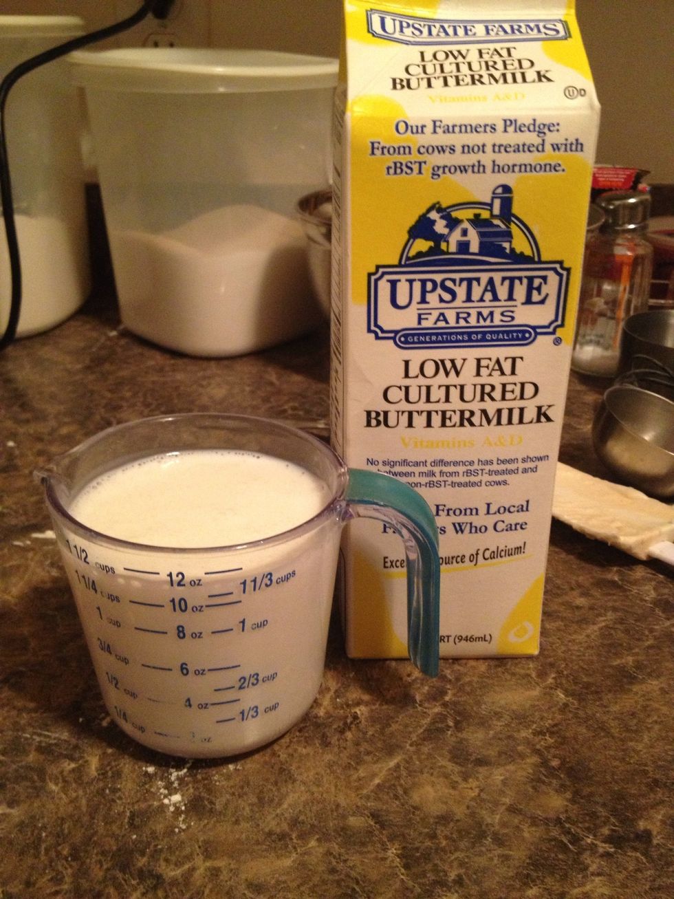 Measure out 1 1/3 cup buttermilk.