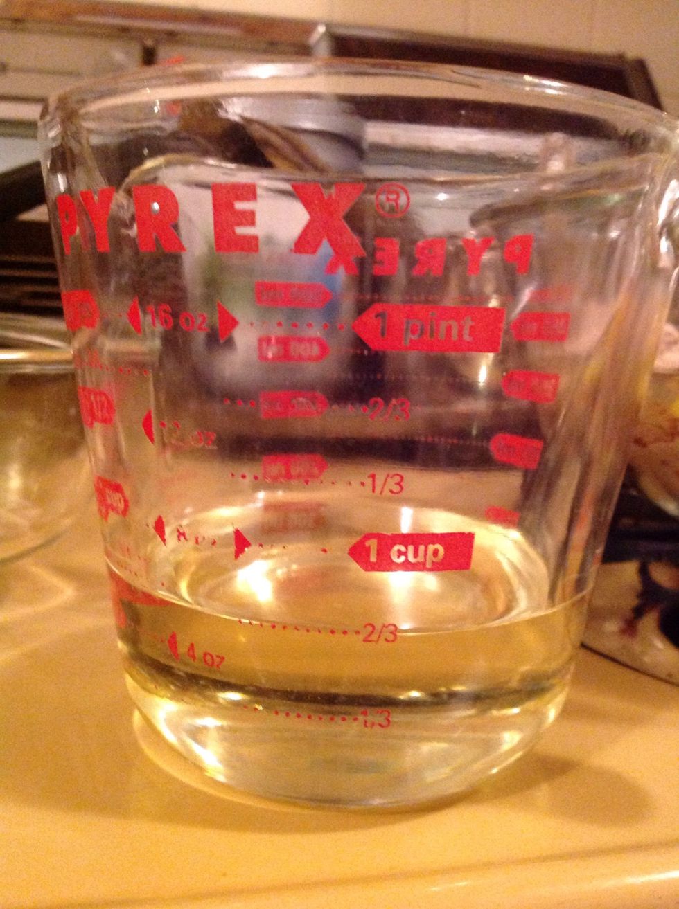 Measure out 2/3 oil. Measure at eye level.