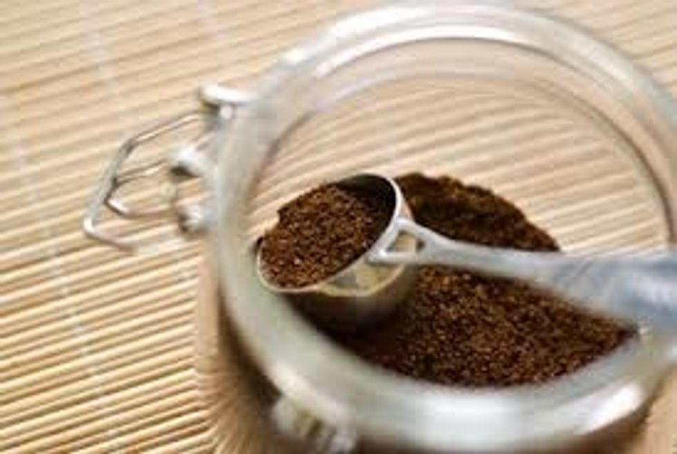 Measure out your coffee -- one tablespoon for 2 cups of water. To make 2 cups of morning coffee, measure 2 tablespoons of ground coffee.