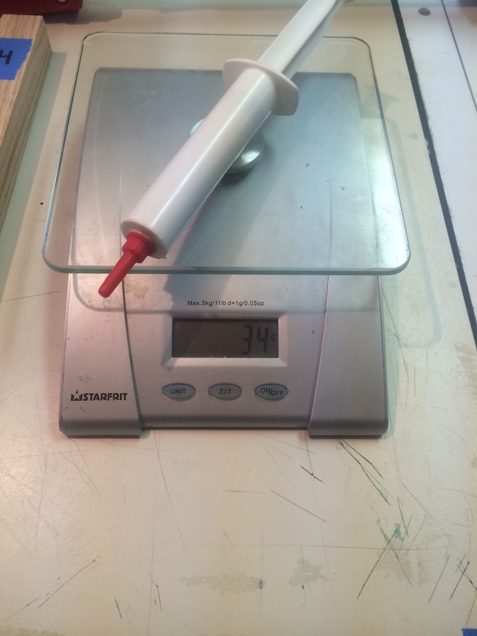 Measure The starting mass and you're glue syringe