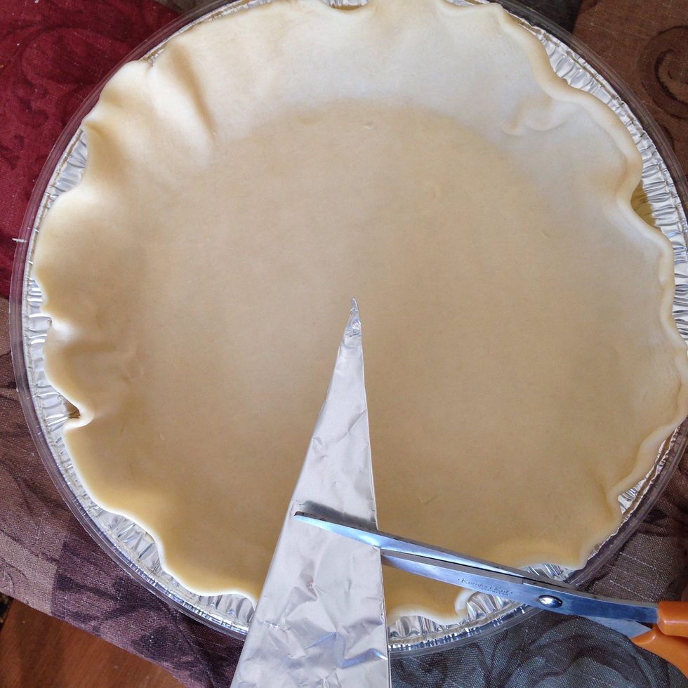 How to make a pie crust shield from aluminum foil B+C Guides