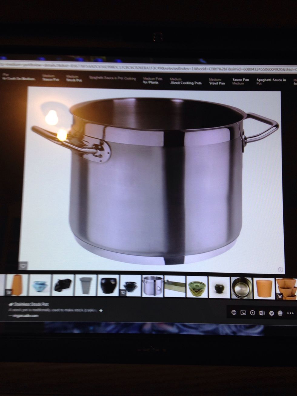 Medium Stock Pot  Used to make a fair amount of soup  I can use medium stock pots to make a fair amount of soup
