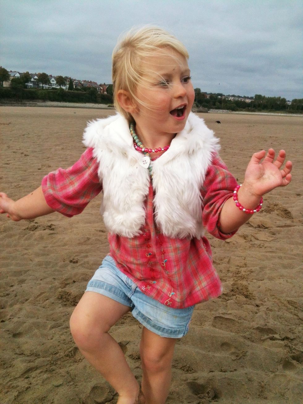 Meet my gorgeous baby cousin Isla. She's so cute and a love her so much that I want to share her with the world via Instagram! But when I do...