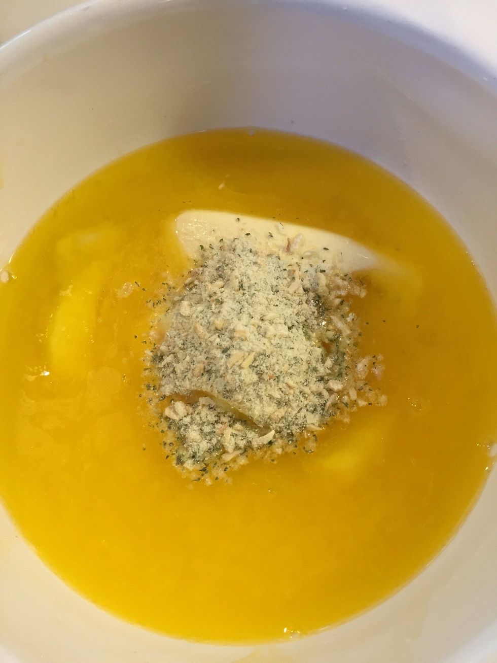 Melt butter and add dry ranch mix. Mix well.