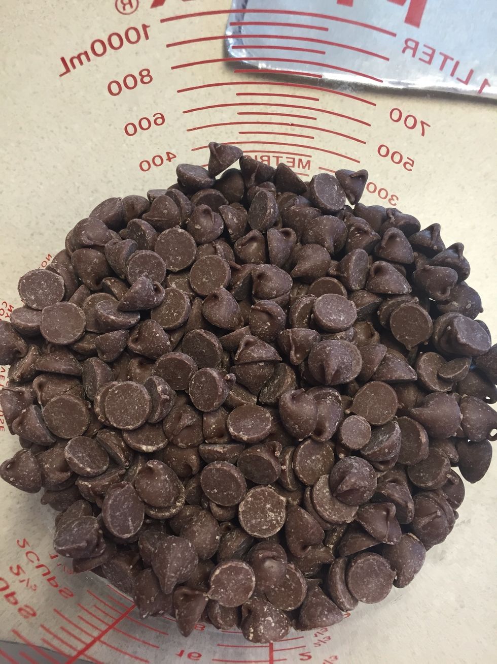 Melt the chocolate at 30 second intervals in the mictowave