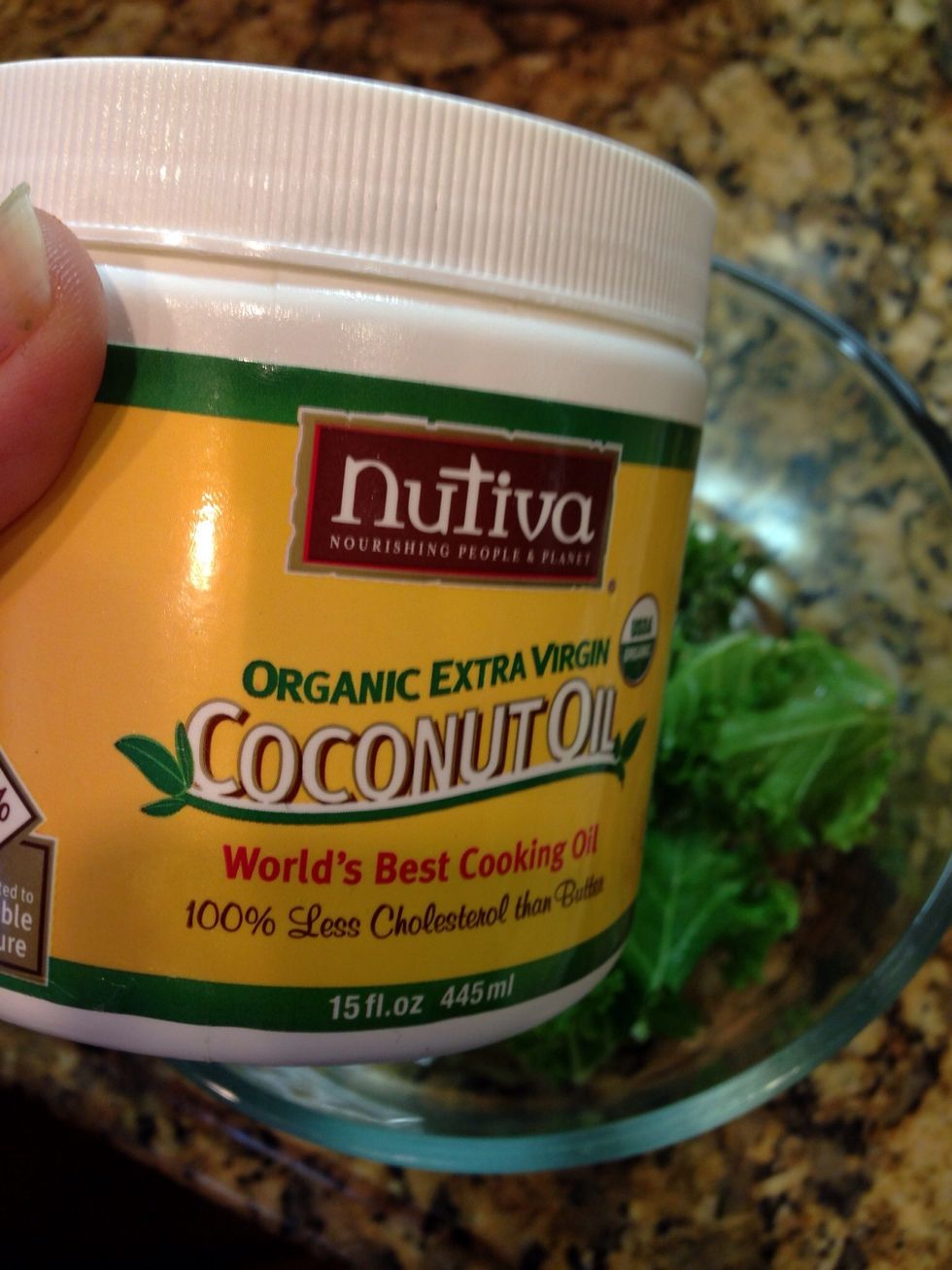 Melt the coconut oil: about 2 tablespoons per 10 leaves.