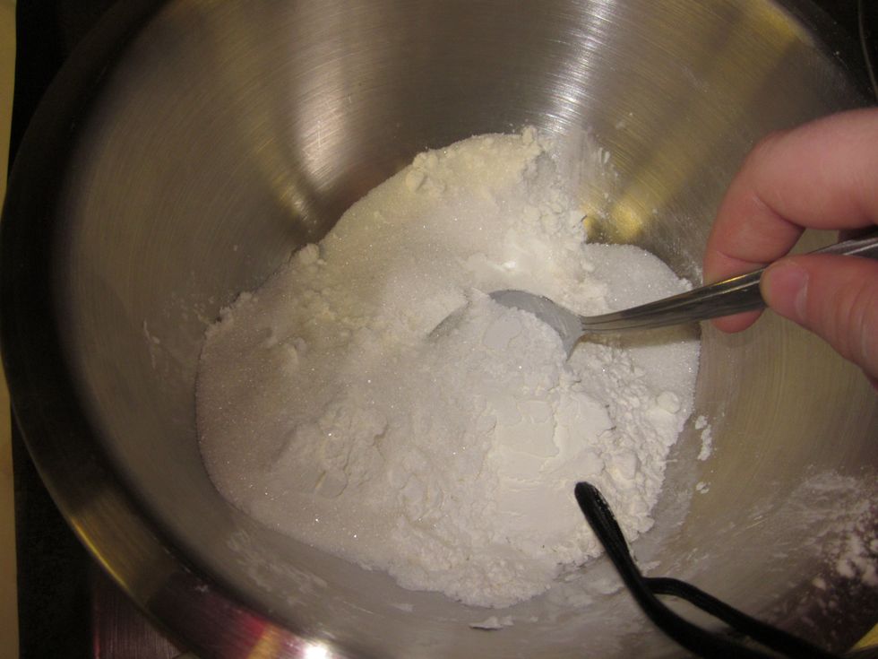 mic the sugar mixture