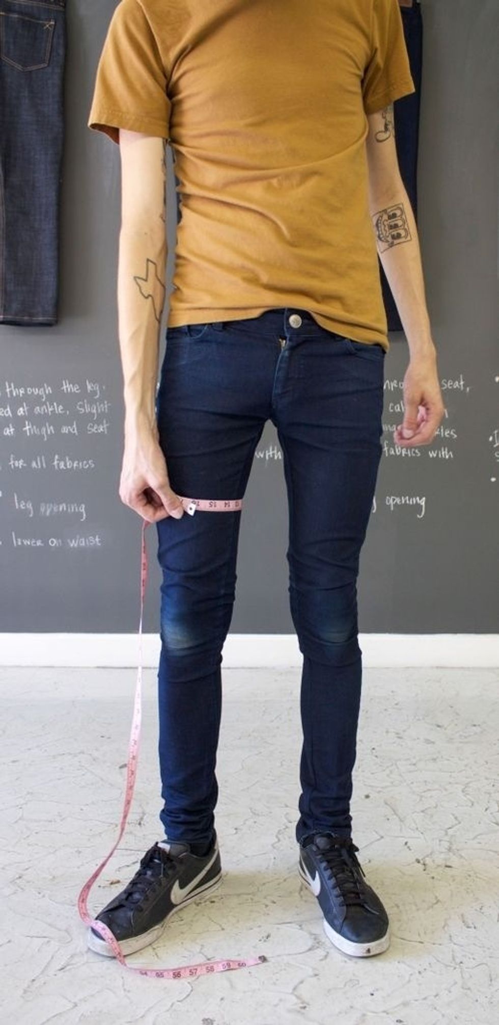 Mid Thigh - If you're wearing pants, make sure to pull your pants all the way up and measure 6 inches down from crotch area.