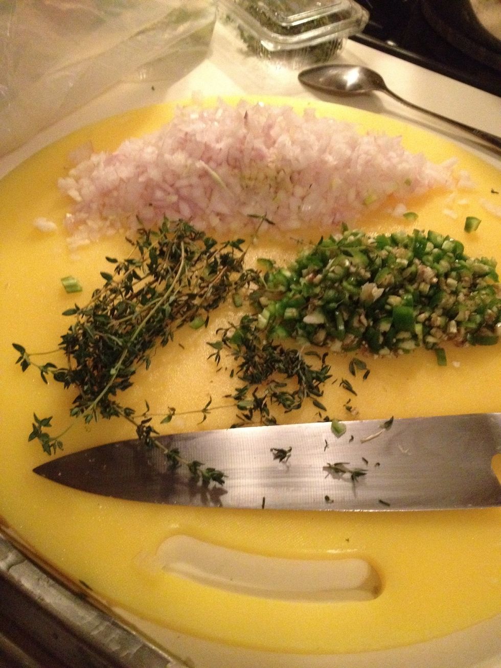 Mince further few springs of thyme