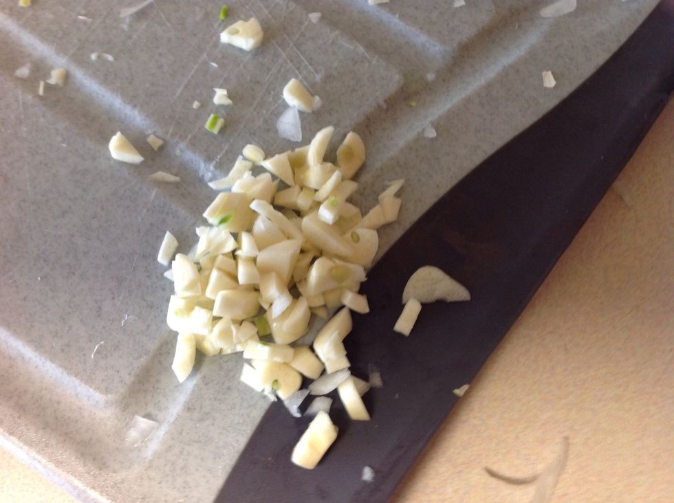 Mince the garlic.