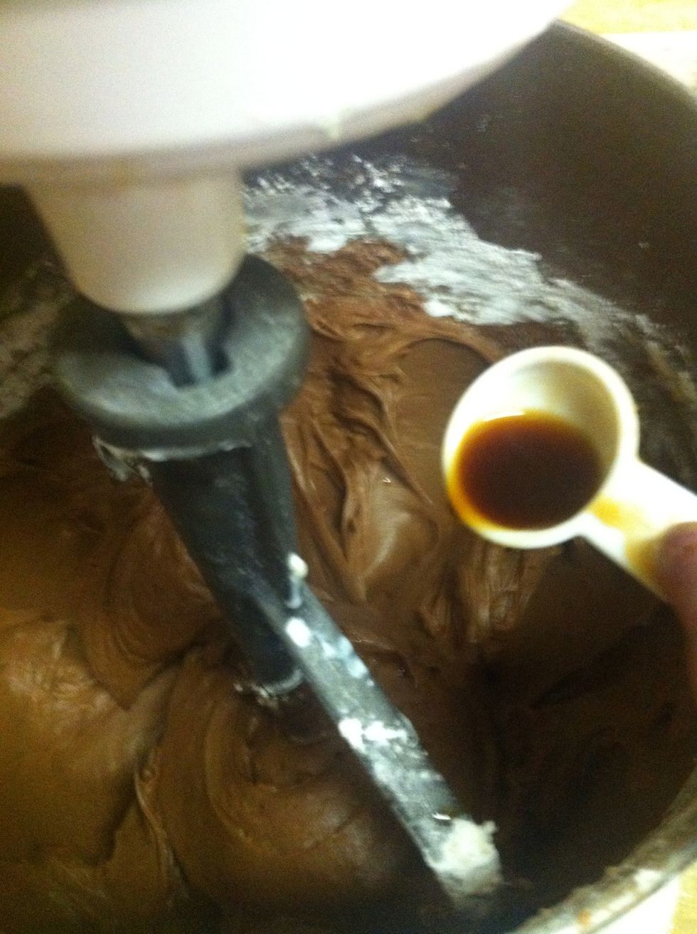 Mix......add vanilla.....