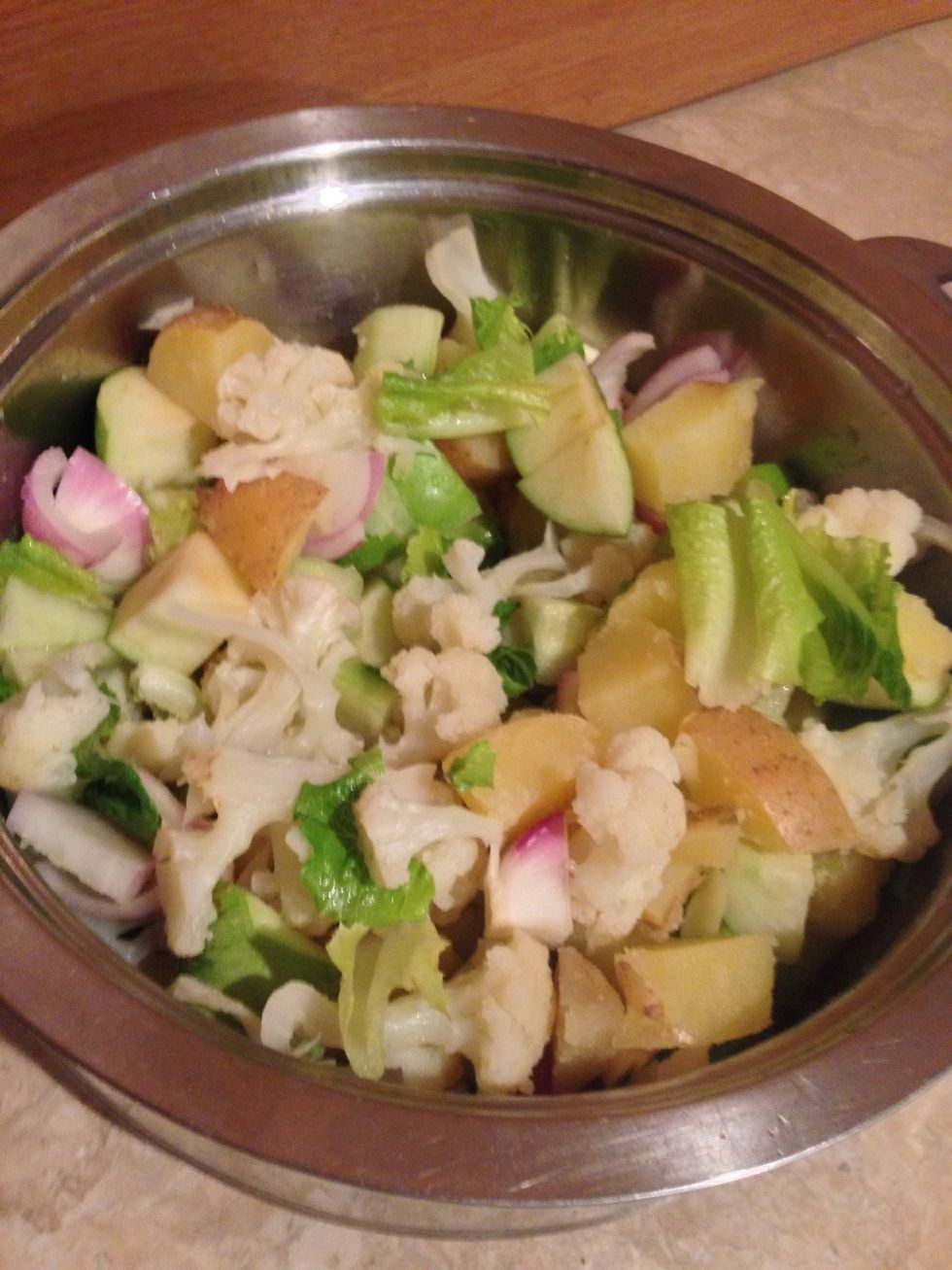 Mix all chopped ingredients in a big bowl .
