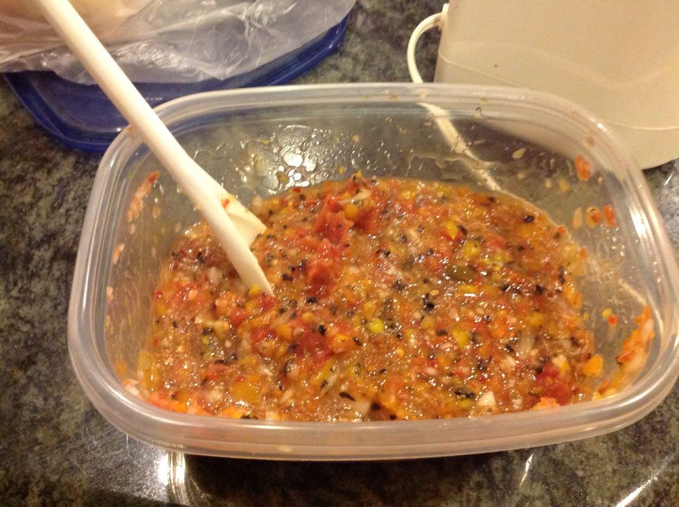 Mix all of your salsa together.