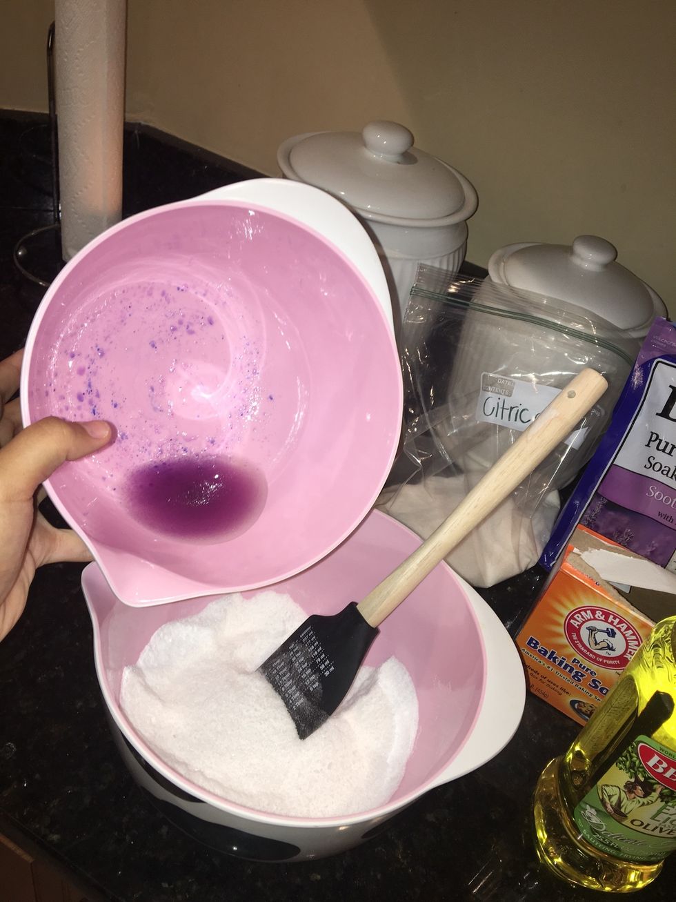 Mix all the wet ingredients thoroughly.