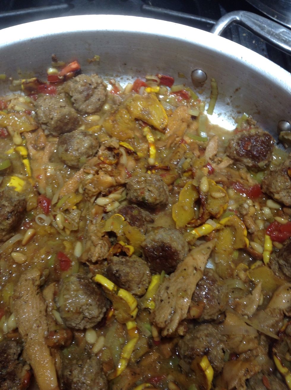 Mix and reduce to thicken spoon over cooked pasta