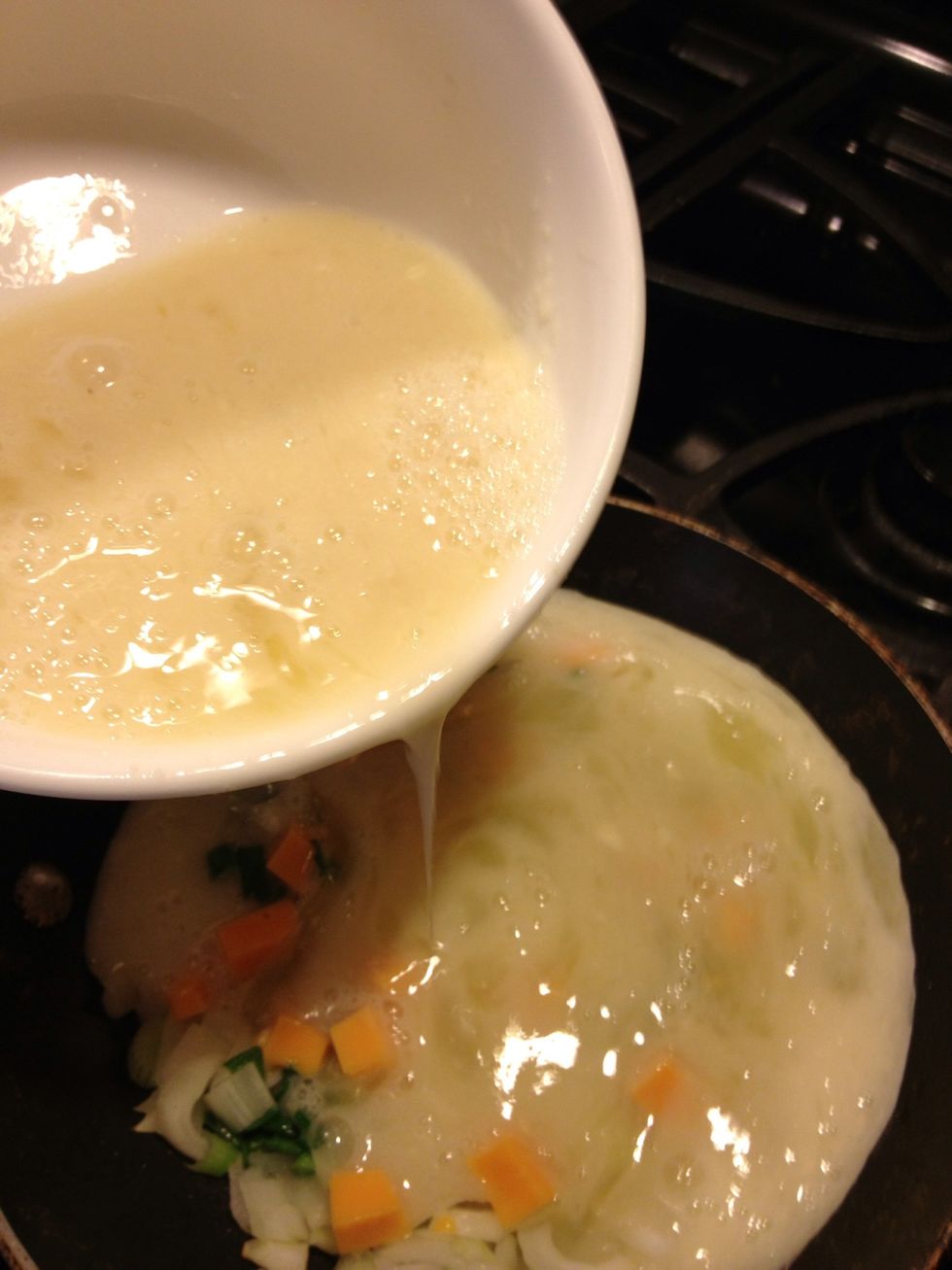 Mix & beat 8 egg whites with the almond breeze & minced garlic. Then pour egg whites into pan and stir gently on low heat.