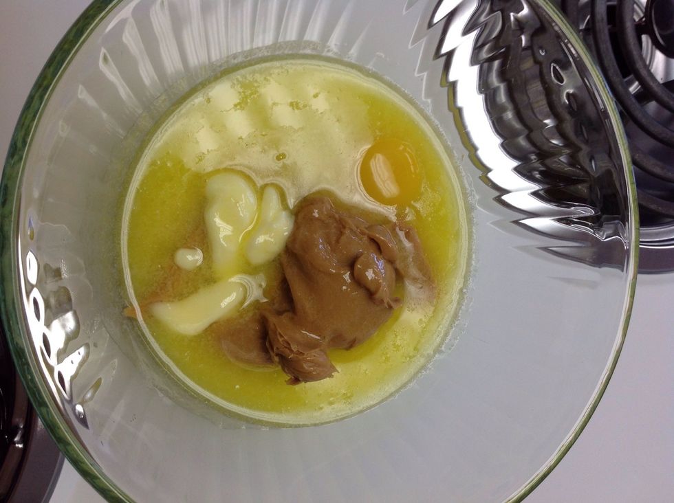 Mix butter peanut butter and egg together