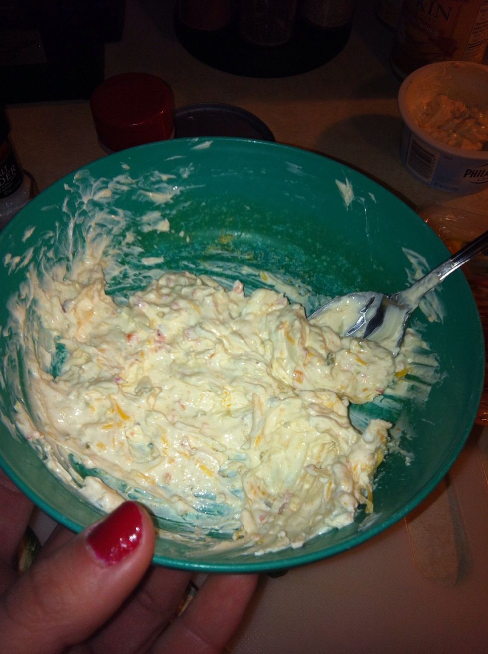 Mix cream cheese, cheese, garlic and salt for filling