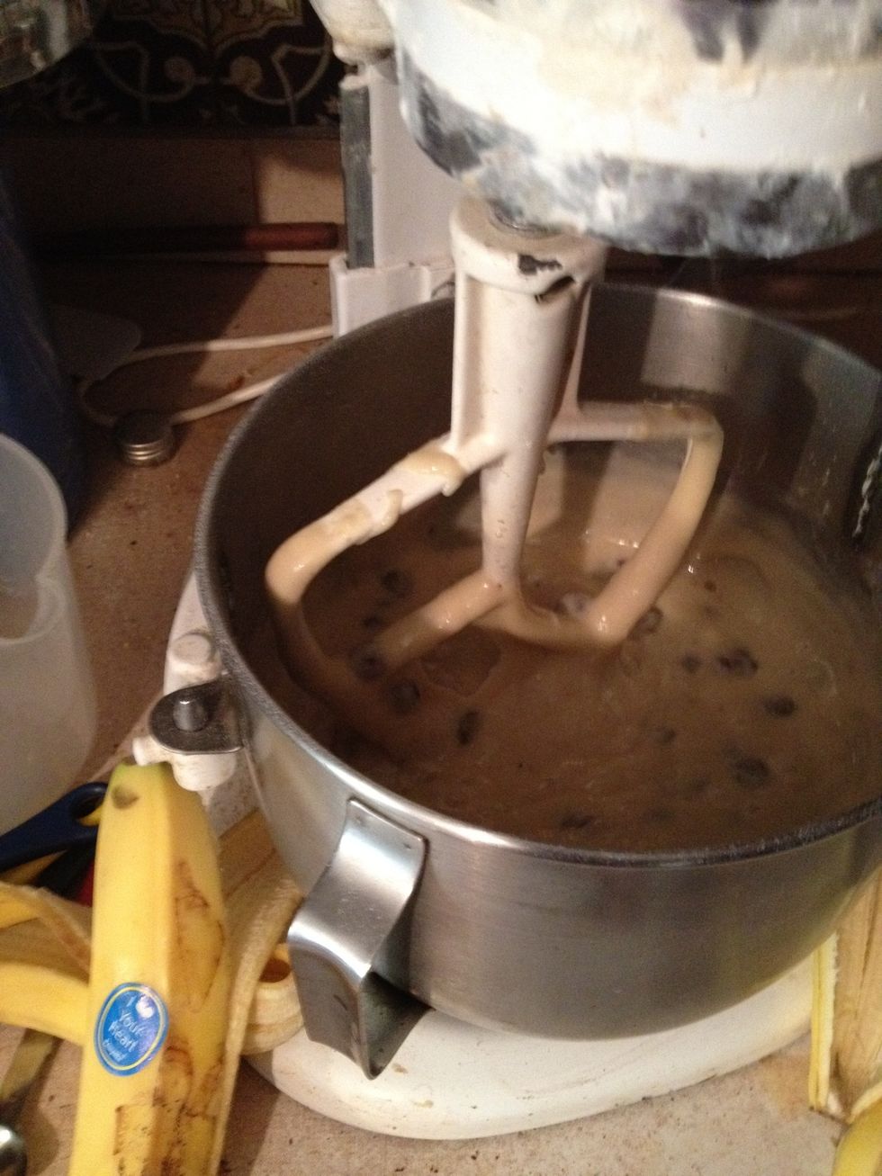 Mix dry ingredients, then add in wet ingredients and finally add the chocolate chips