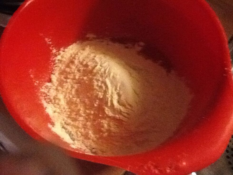 Mix egg and flour.