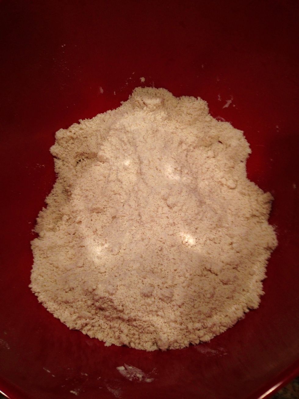 Mix 'er up again...should be a crumbly consistency and set aside.