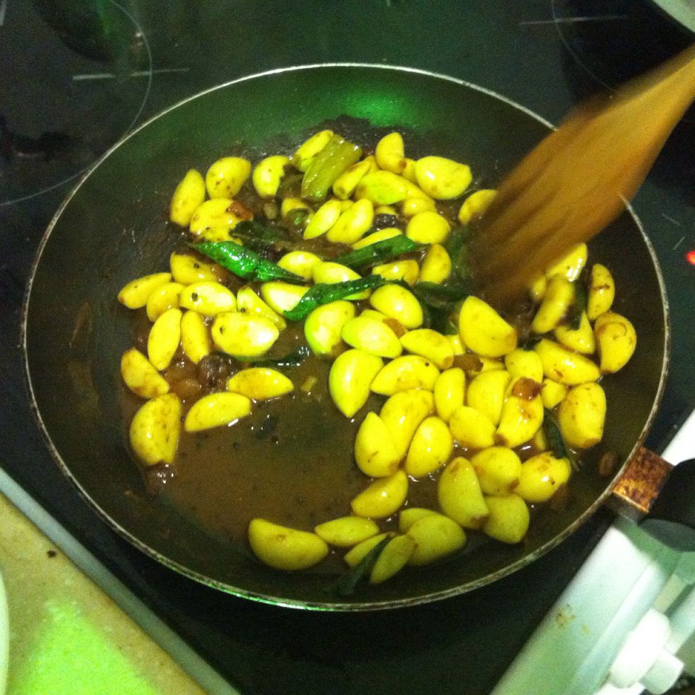 Mix everything well and cook until the garlic doesn't bite anymore, just few minutes. Add the salt now.
