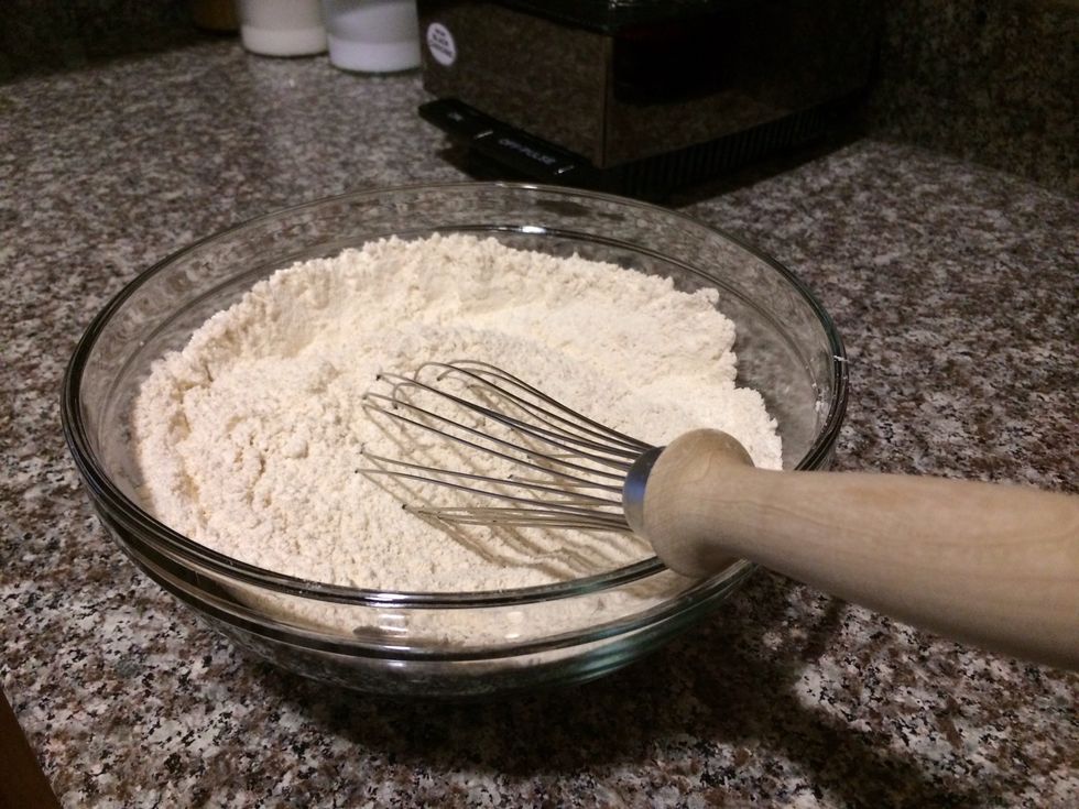 Mix flour, cinnamon, nutmeg, baking soda, baking powder & salt