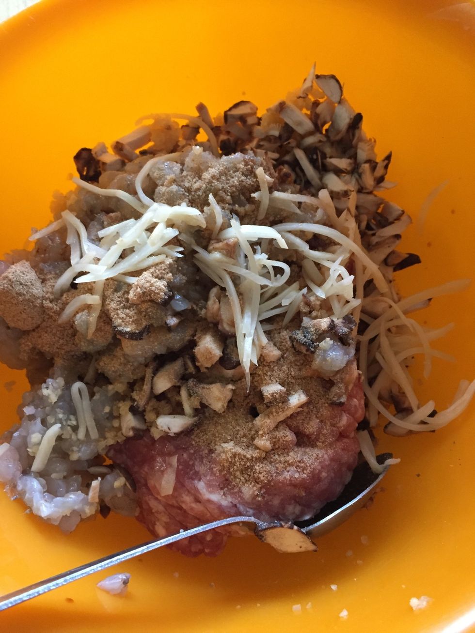 Mix ground pork, chopped shrimp, green onion, chives, chopped mushroom,garlic, ginger, Chinese wine, soy sauce, chicken stock, salt &pepper. It will be easier to used your hand to mixed everything up.