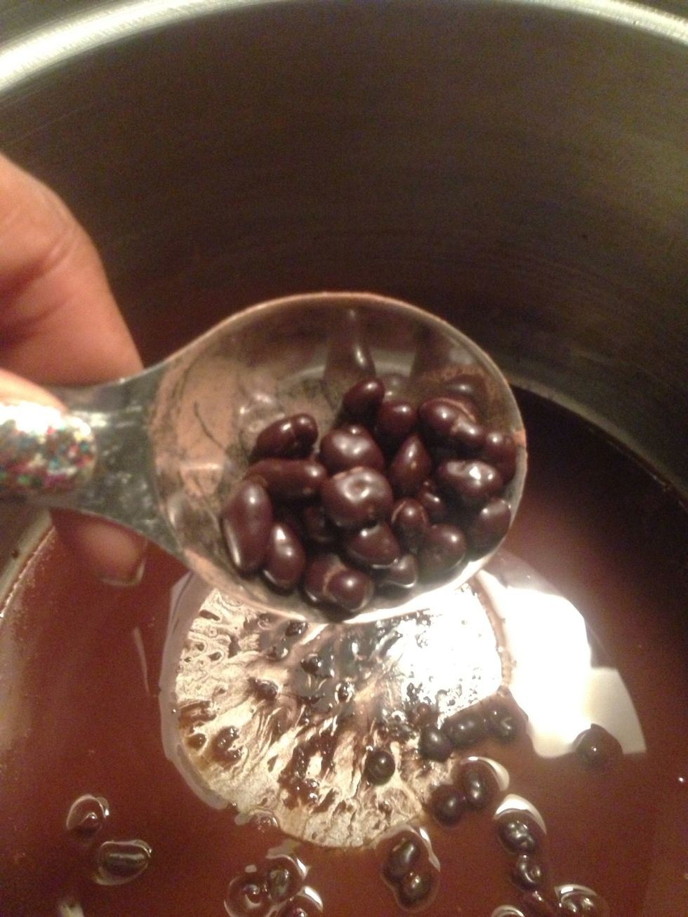 Mix in 1 tablespoon of cocoa nibs.