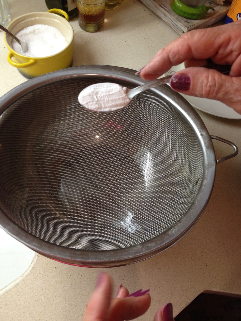 Mix in a bowl: baking powder \u27a1