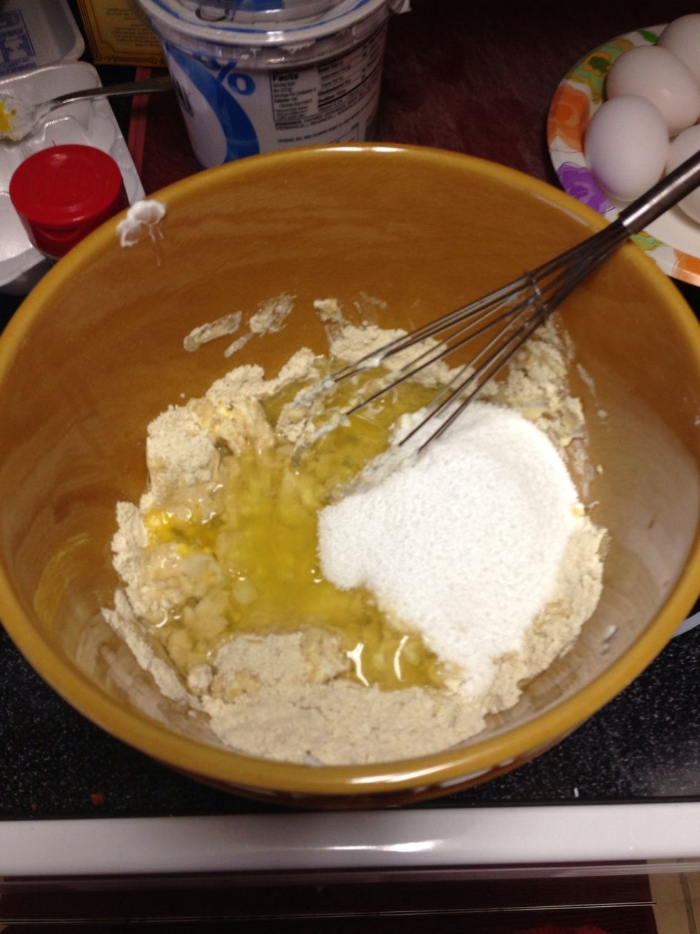 Mix in egg whites, yogurt and stevia in the raw...