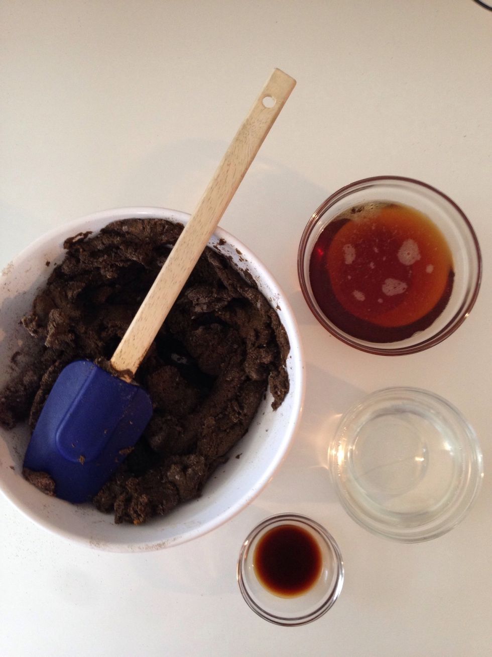 Mix in the maple syrup, coconut oil and vanilla.