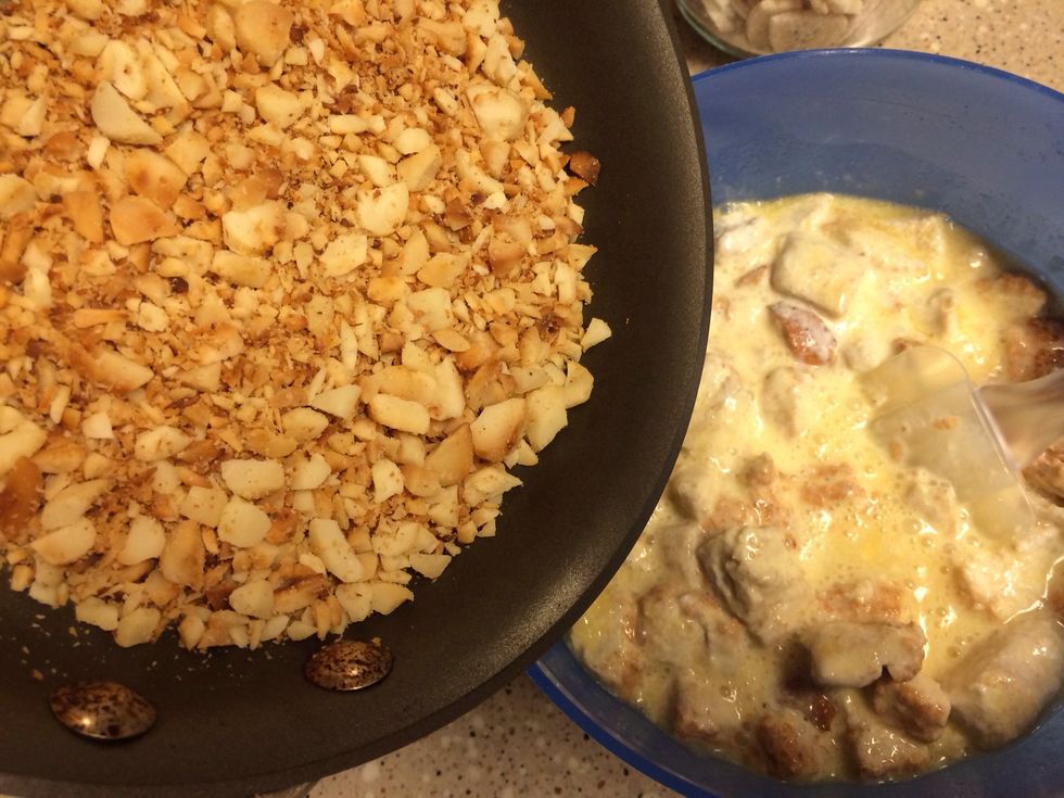 Mix in toasted mac nuts