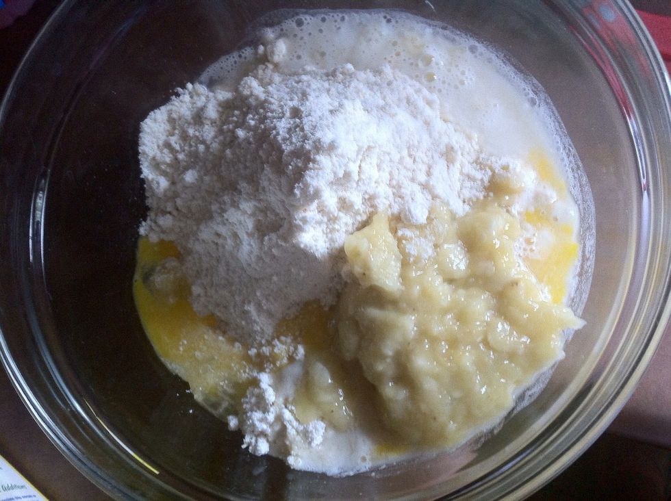 Mix ingredients into a bowl.