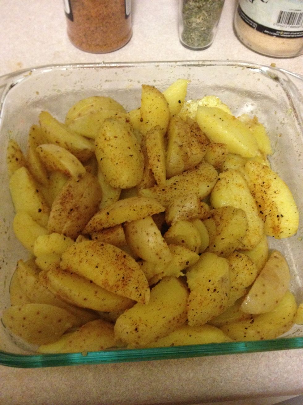Mix ingredients together (curry, cinnamon, honey, garlic, pepper, parsley, garlic puwder and oil) pre-heat oven to 350 and roast until golden brown