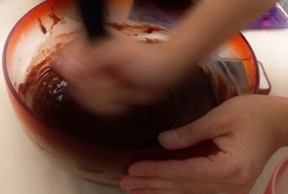 Mix it all well until no more bubbles are seen.