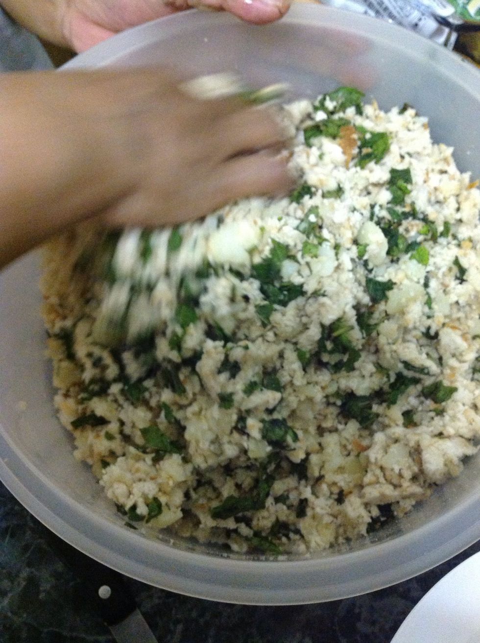 Mix mint, bread, potatoes thoroughly