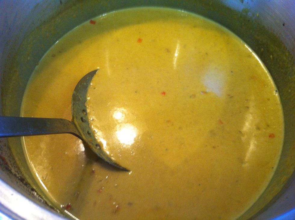 Mix pea and ham soup mix with 1 cup of boiling water then add it to the pot.