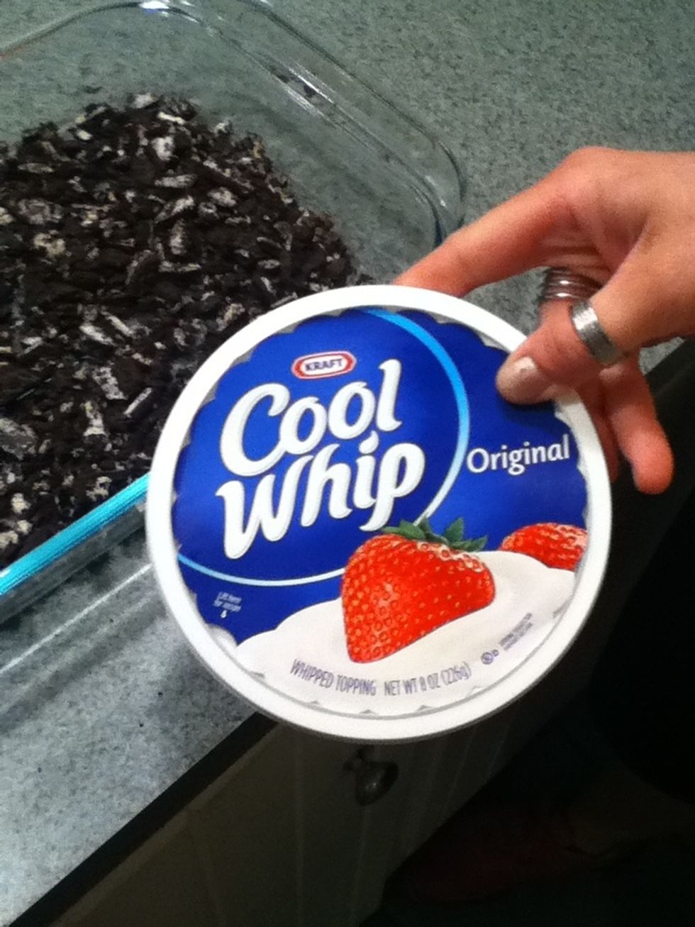 Mix pudding and cool whip together