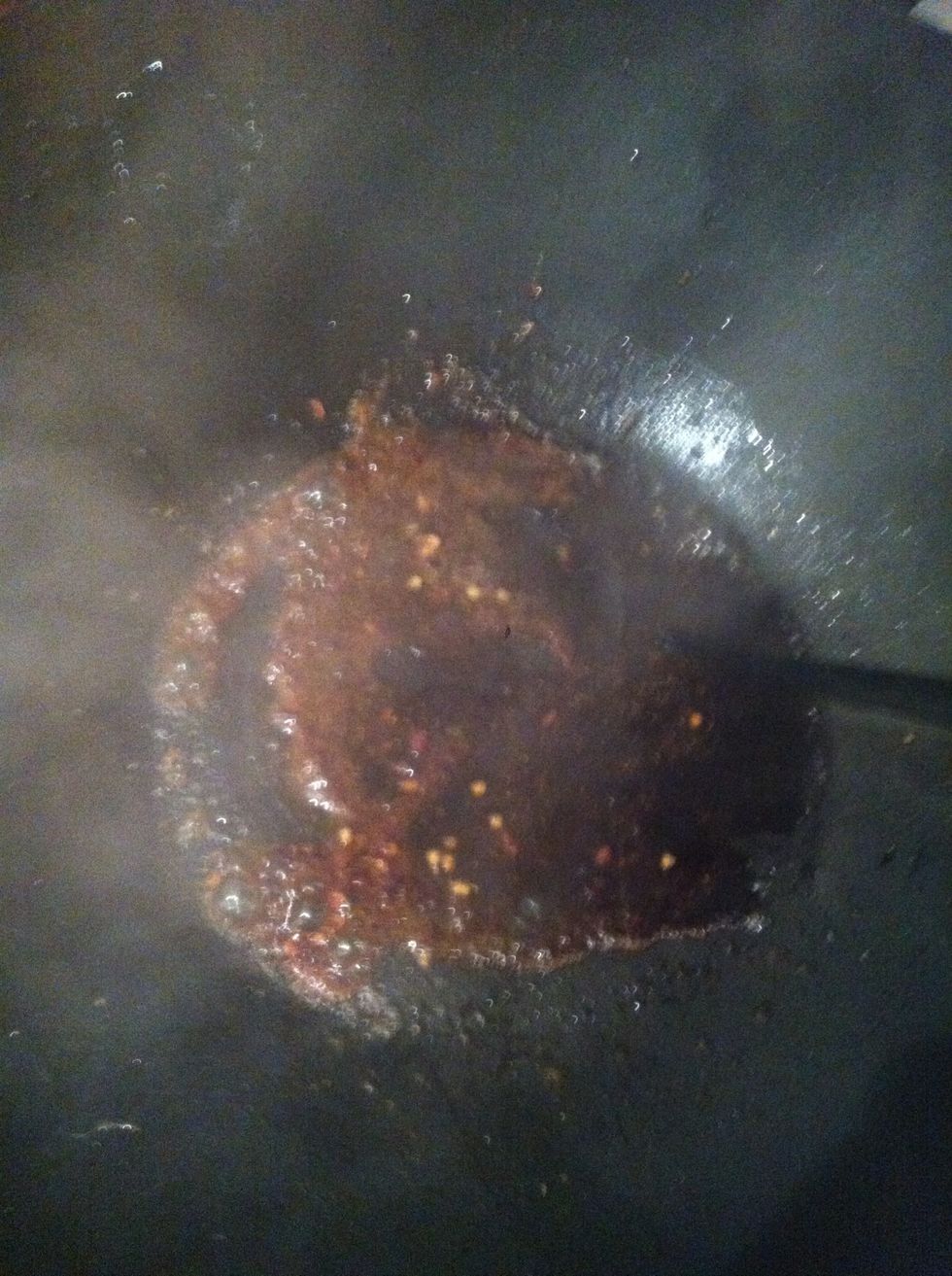 Mix soy sauce with chilli flakes