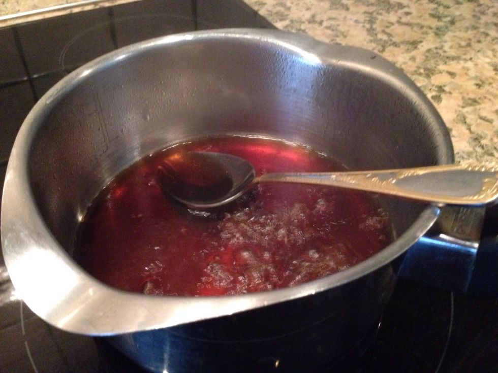 Mix sugar, vinegar and soy sauce with water and boil the mixture