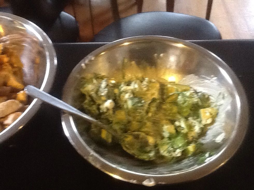 Mix the avocado,parsley and chives.