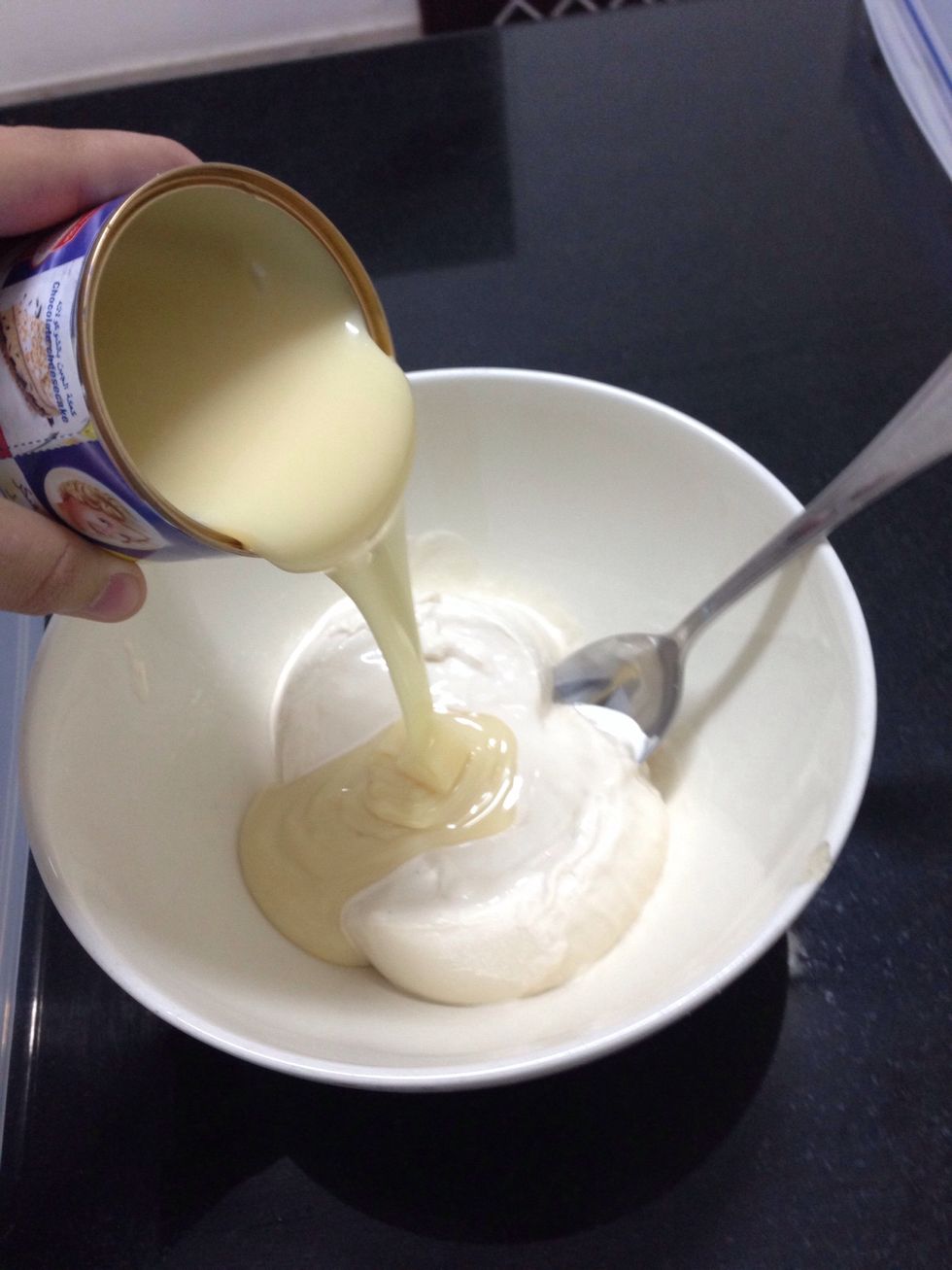 Mix the condensed milk and cream together