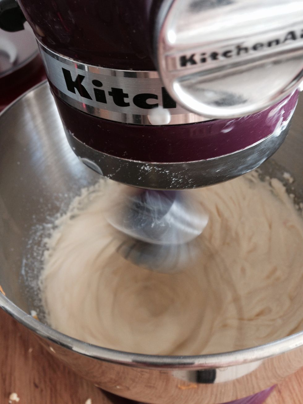 Mix the cream untill fluffy.