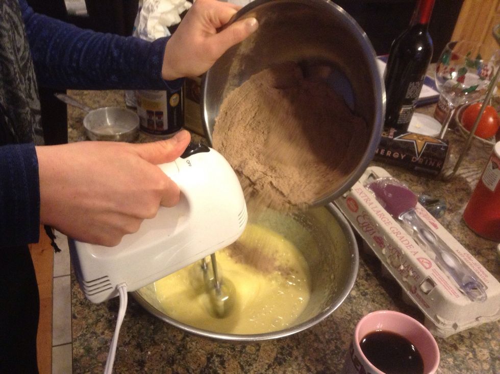 Mix the dry bowl with the coffee a little at a time